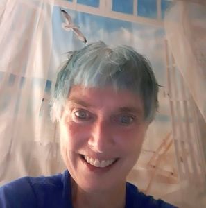 Meet your Posher, Joan